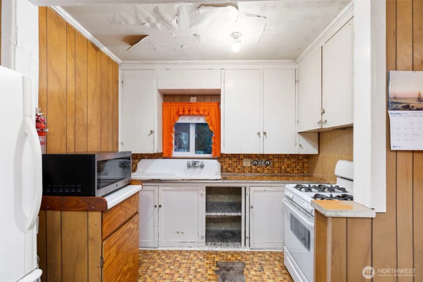 Property photo for 7111 Larson Lane Nw, Seabeck photo 11