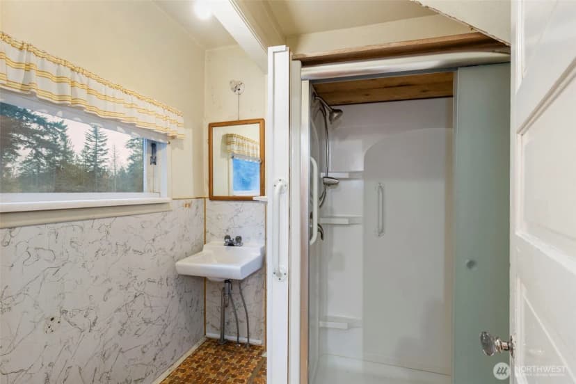 Property photo for 7111 Larson Lane Nw, Seabeck photo 13