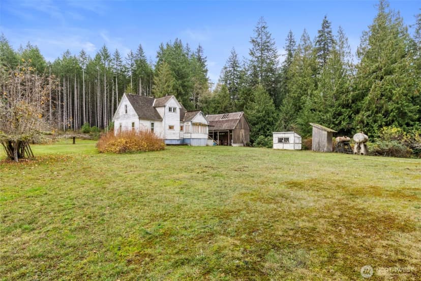 Property photo for 7111 Larson Lane Nw, Seabeck photo 21