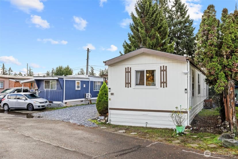 Property photo for 10302 Lakeview Avenue Sw #42, Lakewood photo 19