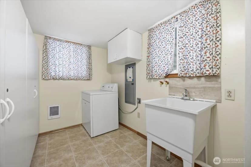 Property photo for 605 W 13th Avenue, Kennewick photo 21