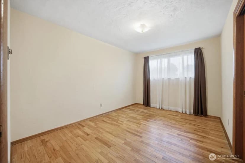 Property photo for 605 W 13th Avenue, Kennewick photo 7