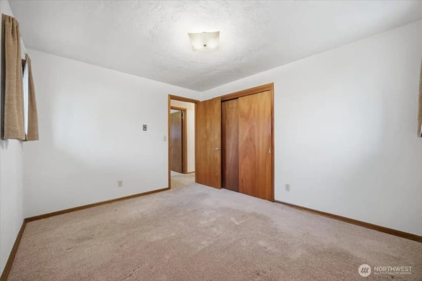 Property photo for 605 W 13th Avenue, Kennewick photo 12