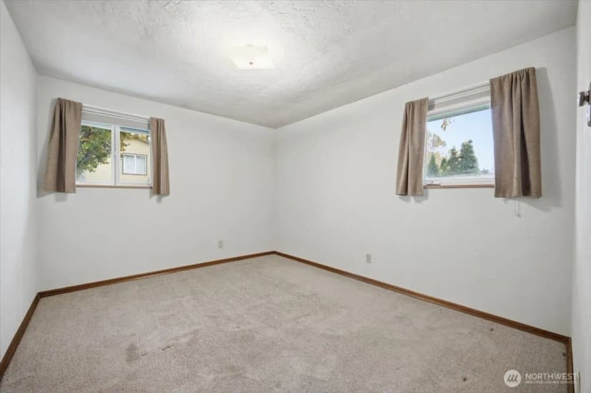 Property photo for 605 W 13th Avenue, Kennewick photo 11