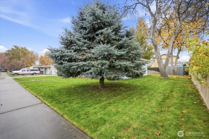 Property photo for 605 W 13th Avenue, Kennewick photo 26