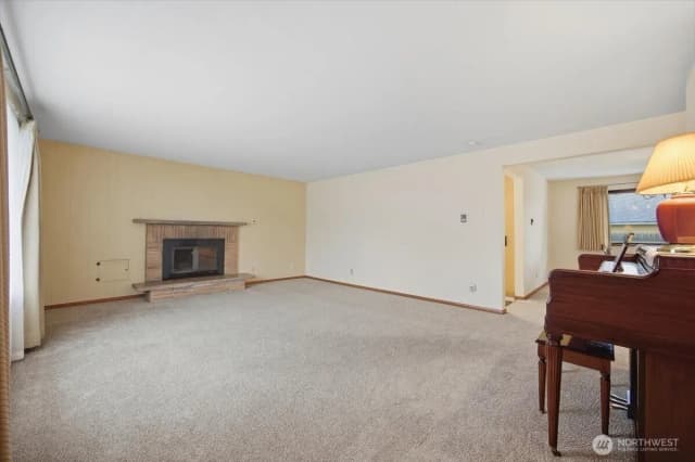 Property photo for 605 W 13th Avenue, Kennewick photo 3