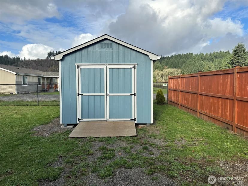 Property photo for 206 Mossyrock Road W, Mossyrock photo 17