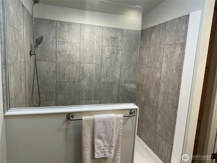 Property photo for 206 Mossyrock Road W, Mossyrock photo 16