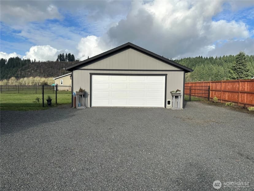 Property photo for 206 Mossyrock Road W, Mossyrock photo 23