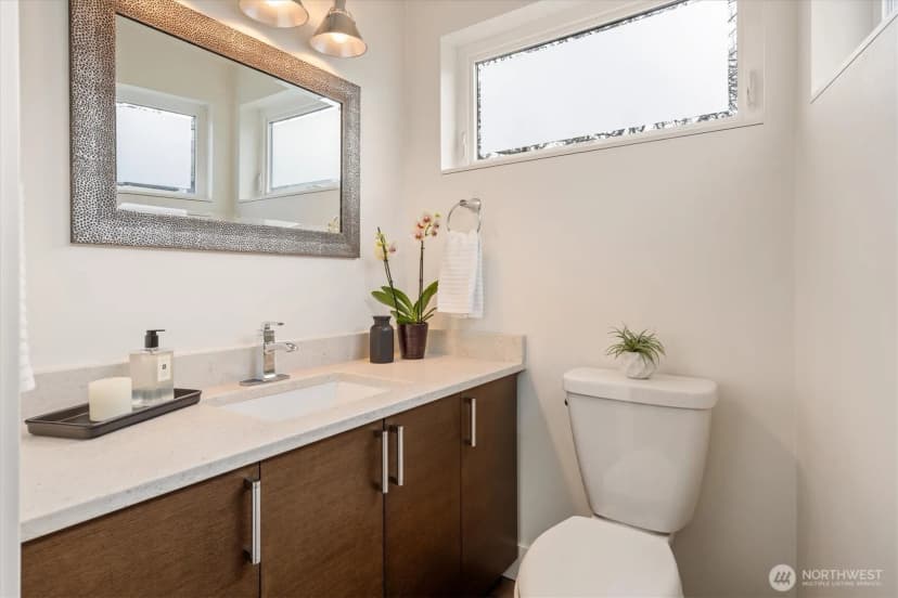 Property photo for 5614 40th Avenue W, Seattle photo 17