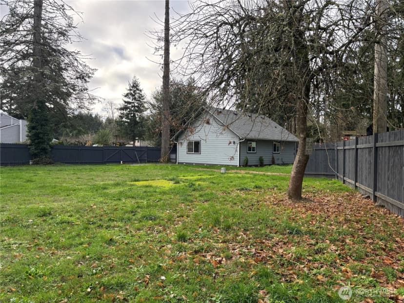 Property photo for 15201 13th Avenue S, Spanaway photo 21