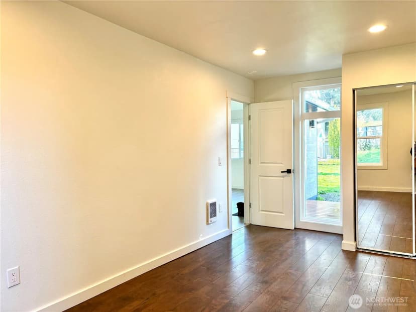 Property photo for 15201 13th Avenue S, Spanaway photo 12