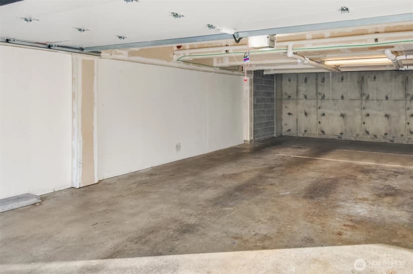 Property photo for 130 105th Avenue Se #c-314, Bellevue photo 24