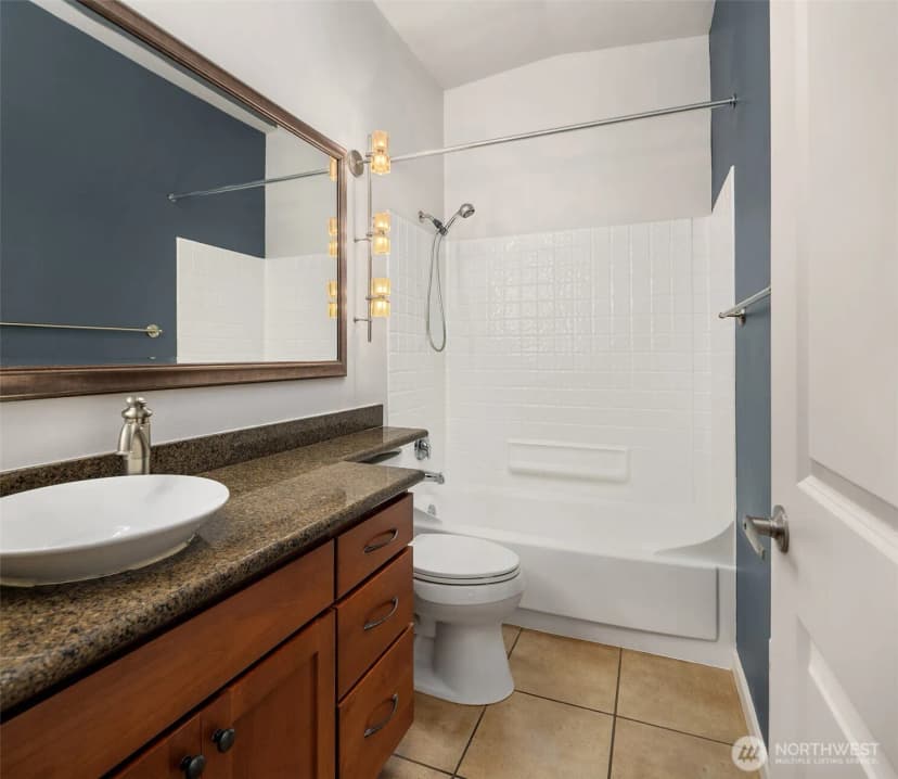 Property photo for 130 105th Avenue Se #c-314, Bellevue photo 21