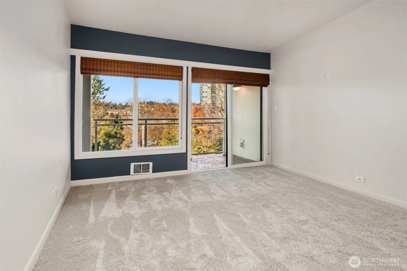 Property photo for 130 105th Avenue Se #c-314, Bellevue photo 11