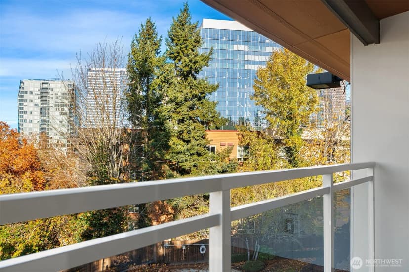 Property photo for 130 105th Avenue Se #c-314, Bellevue photo 14