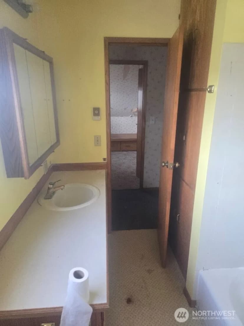 Property photo for 307 E 3rd Avenue, Odessa photo 18