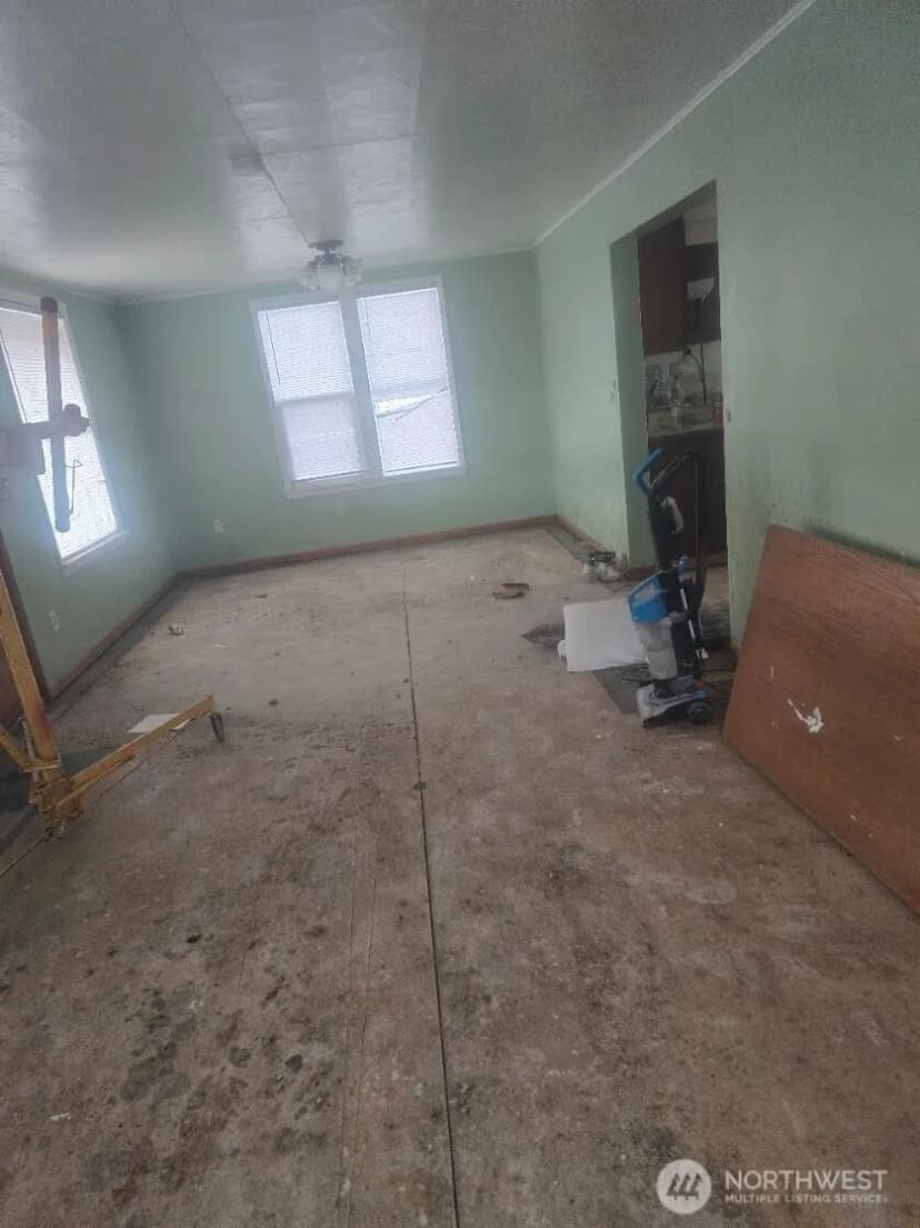 Property photo for 307 E 3rd Avenue, Odessa photo 9