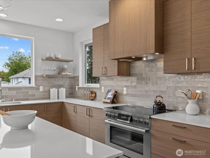 Property photo for 9019 Dibble Avenue Nw, Seattle photo 15