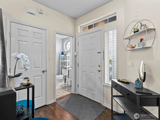 Property photo for 4612 Ne 6th Place, Renton photo 4