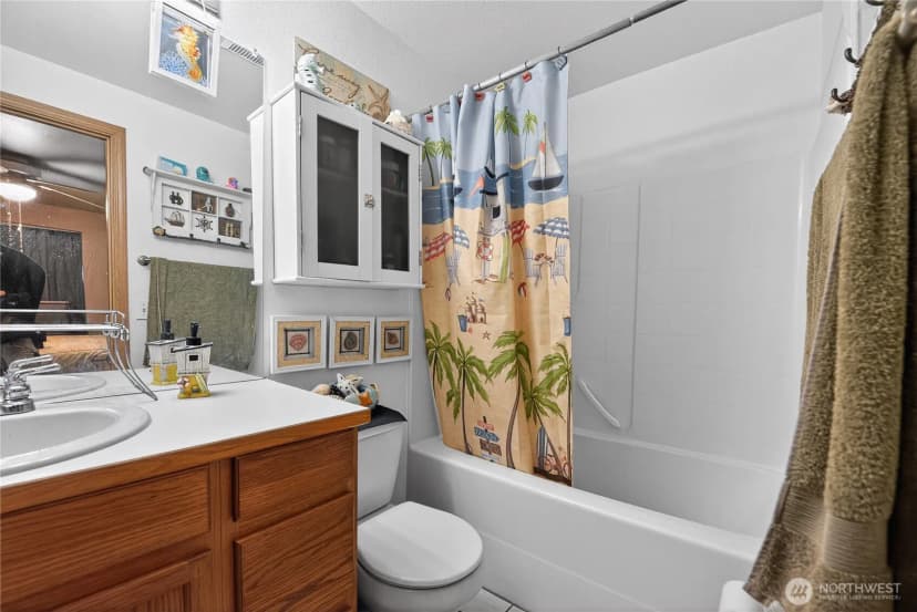 Property photo for 214 Cedar Street E, Roy photo 20