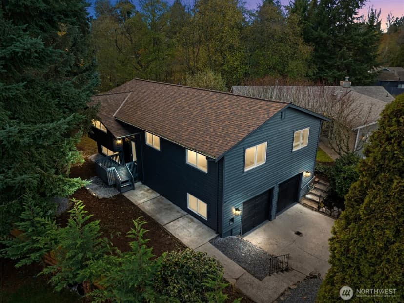 Property photo for 210 97th Place Se, Everett
