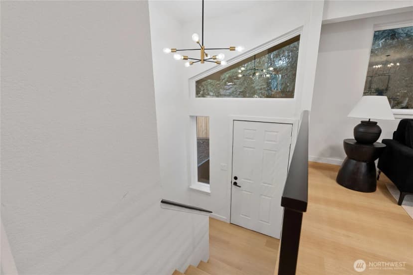 Property photo for 210 97th Place Se, Everett photo 6