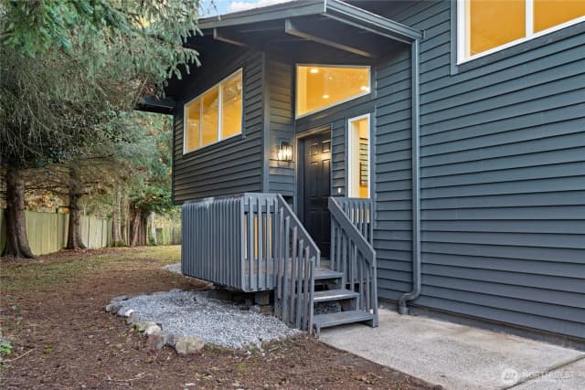 Property photo for 210 97th Place Se, Everett photo 3