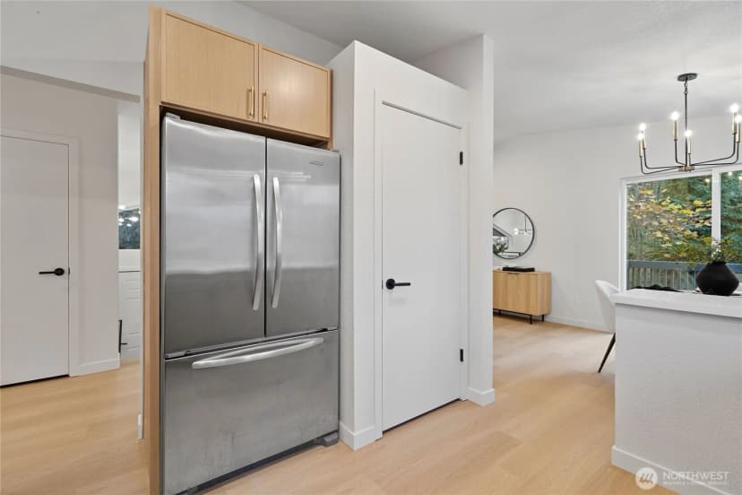 Property photo for 210 97th Place Se, Everett photo 17