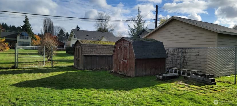 Property photo for 718 S Silver Street, Centralia photo 17