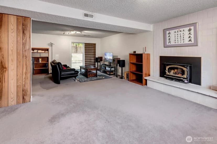 Property photo for 15035 Ne 16th Street, Bellevue photo 20