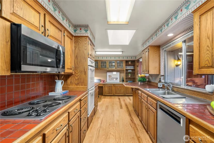 Property photo for 914 Alameda Ave, Fircrest photo 12