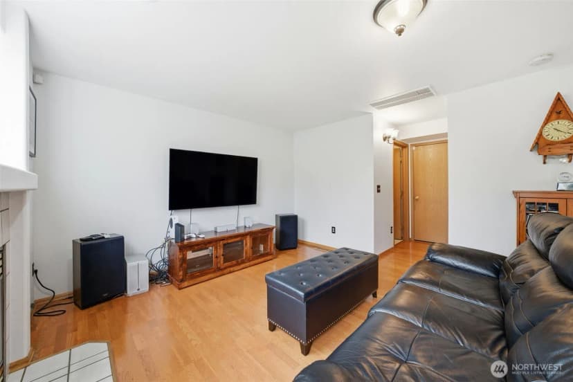 Property photo for 15715 44th Avenue Ct E, Tacoma photo 13