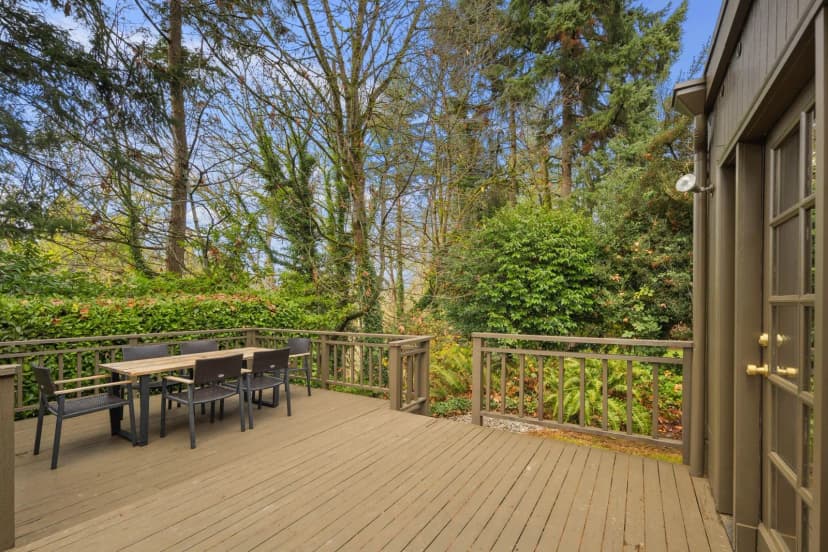 Property photo for 5011 120th Avenue Se, Bellevue photo 37