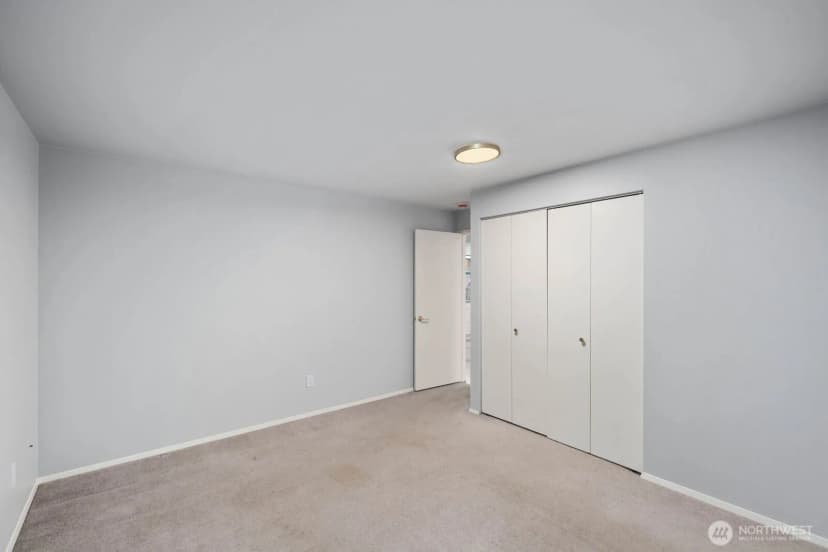 Property photo for 5011 120th Avenue Se, Bellevue photo 29