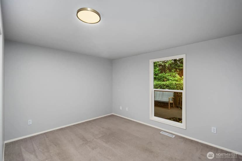 Property photo for 5011 120th Avenue Se, Bellevue photo 28