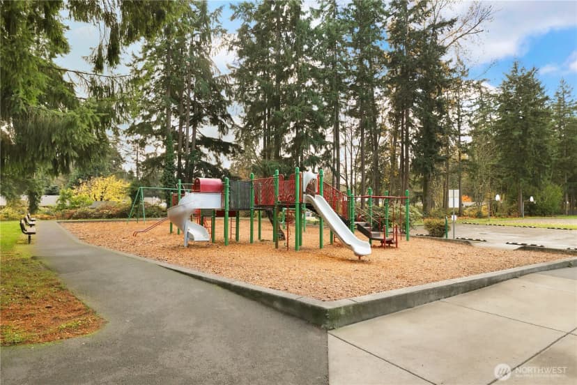 Property photo for 2908 Greenwood Court S, Puyallup photo 25