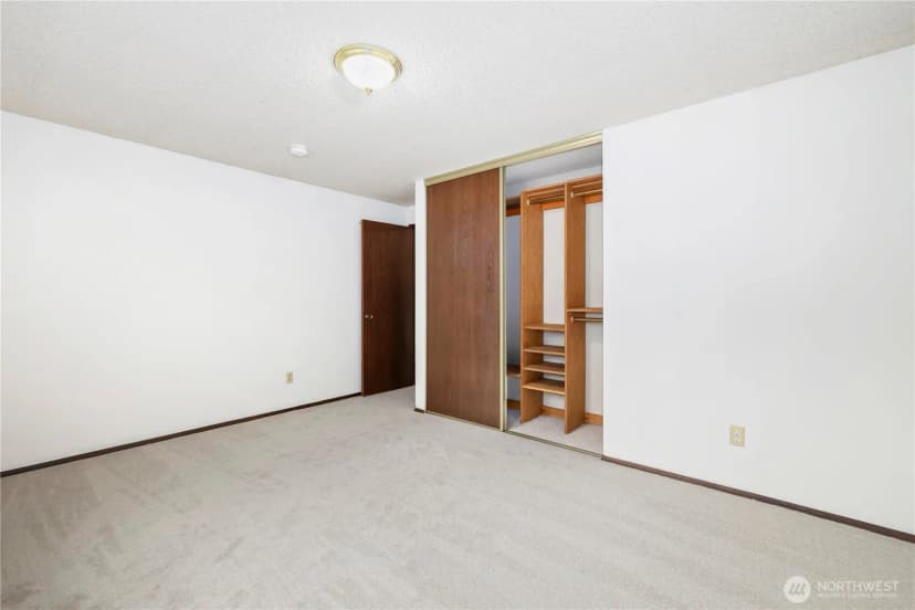 Property photo for 2908 Greenwood Court S, Puyallup photo 18