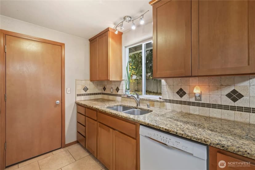 Property photo for 2908 Greenwood Court S, Puyallup photo 9