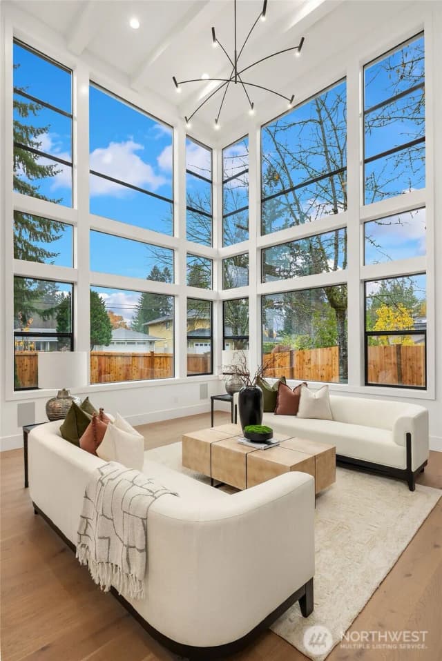 Property photo for 1904 169th Avenue Ne, Bellevue photo 4