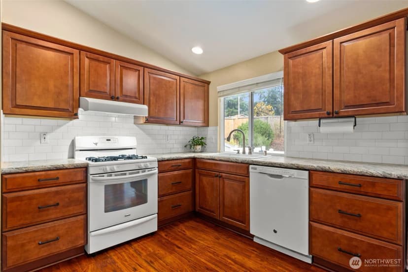 Property photo for 4100 Arbor Drive Se, Lacey photo 7