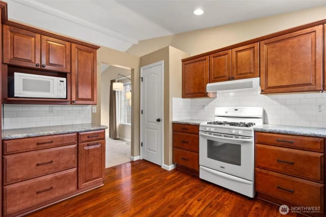 Property photo for 4100 Arbor Drive Se, Lacey photo 5