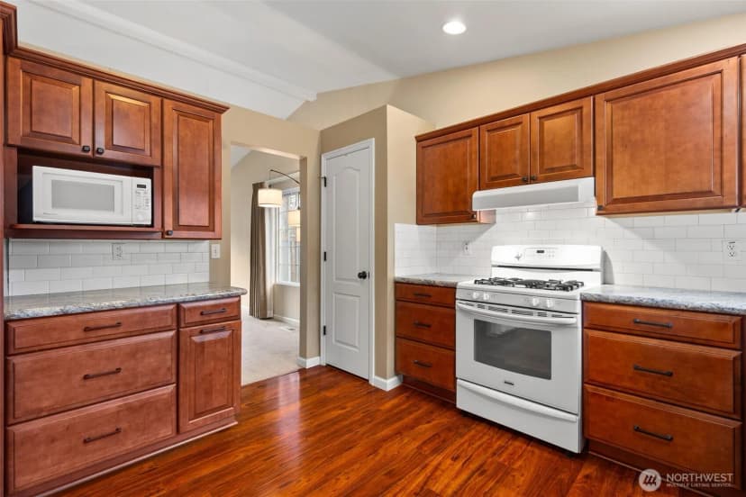 Property photo for 4100 Arbor Drive Se, Lacey photo 5