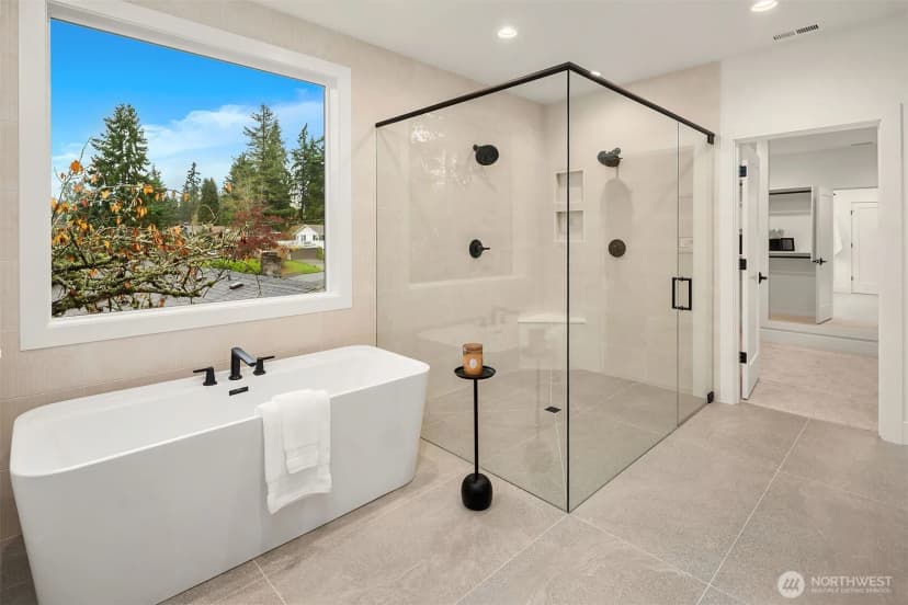 Property photo for 417 154th Avenue Se, Bellevue photo 21