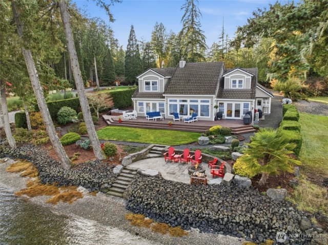 Property photo for 31 E Geist Point Court, Shelton