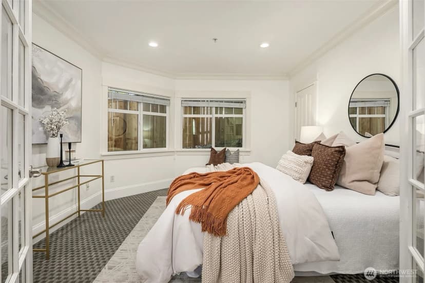 Property photo for 1206 E Republican Street, Seattle photo 15