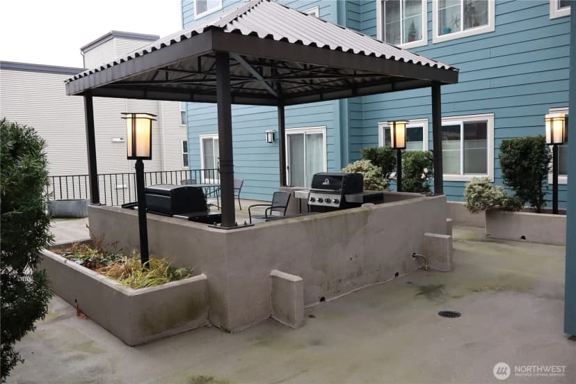 Property photo for 300 10th Avenue ##b-105, Seattle photo 27