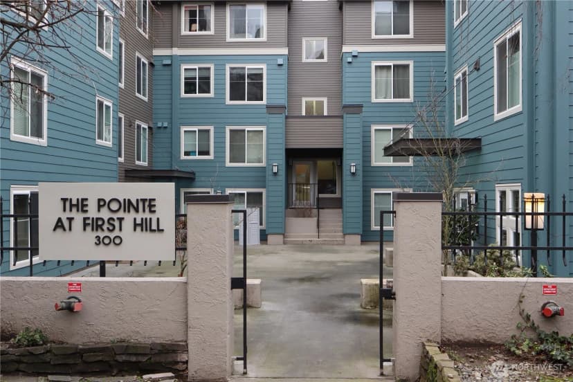 Property photo for 300 10th Avenue ##b-105, Seattle photo 2