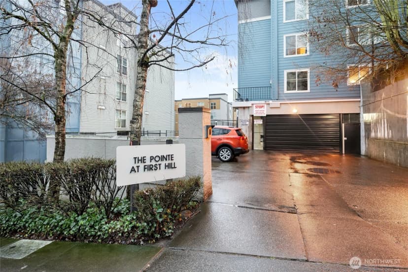 Property photo for 300 10th Avenue ##b-105, Seattle photo 35