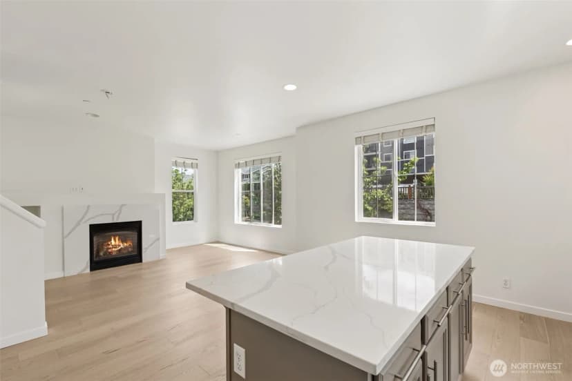 Property photo for 861 5th Place Ne, Issaquah photo 21